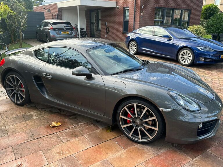 PORSCHE – CAYMAN S