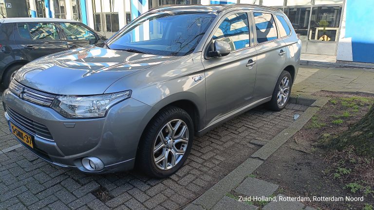 MITSUBISHI – OUTLANDER