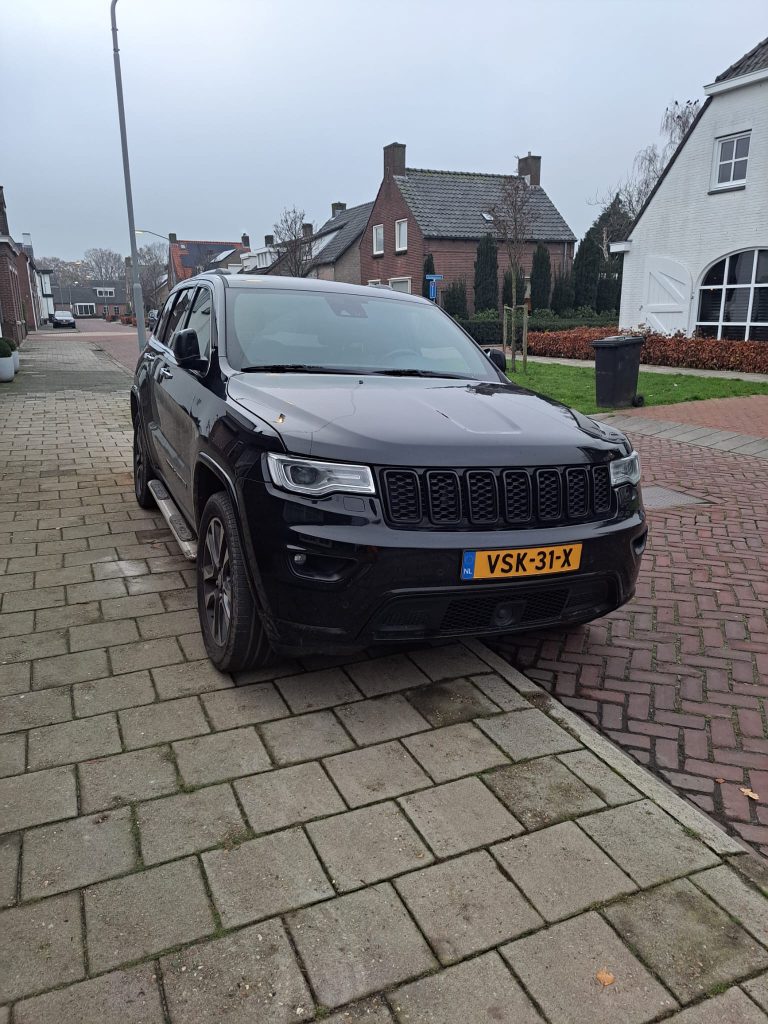 JEEP – GRAND CHEROKEE