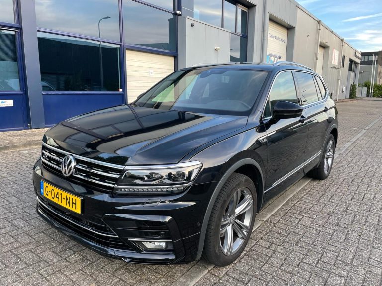 VOLKSWAGEN – TIGUAN