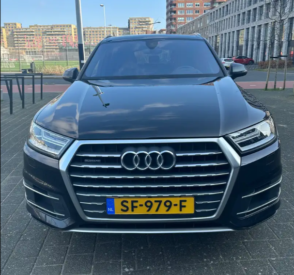 AUDI – Q7