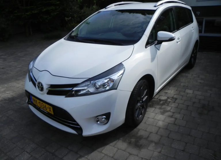 TOYOTA – VERSO