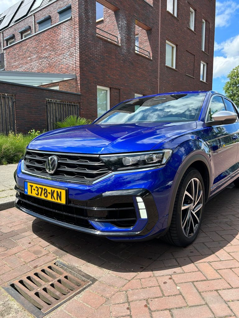 VOLKSWAGEN – T-ROC