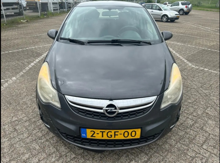 OPEL – CORSA