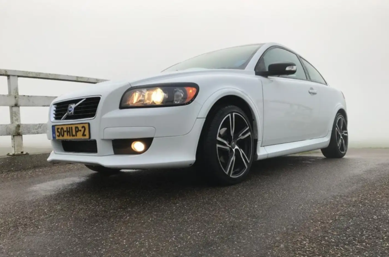 VOLVO – C30