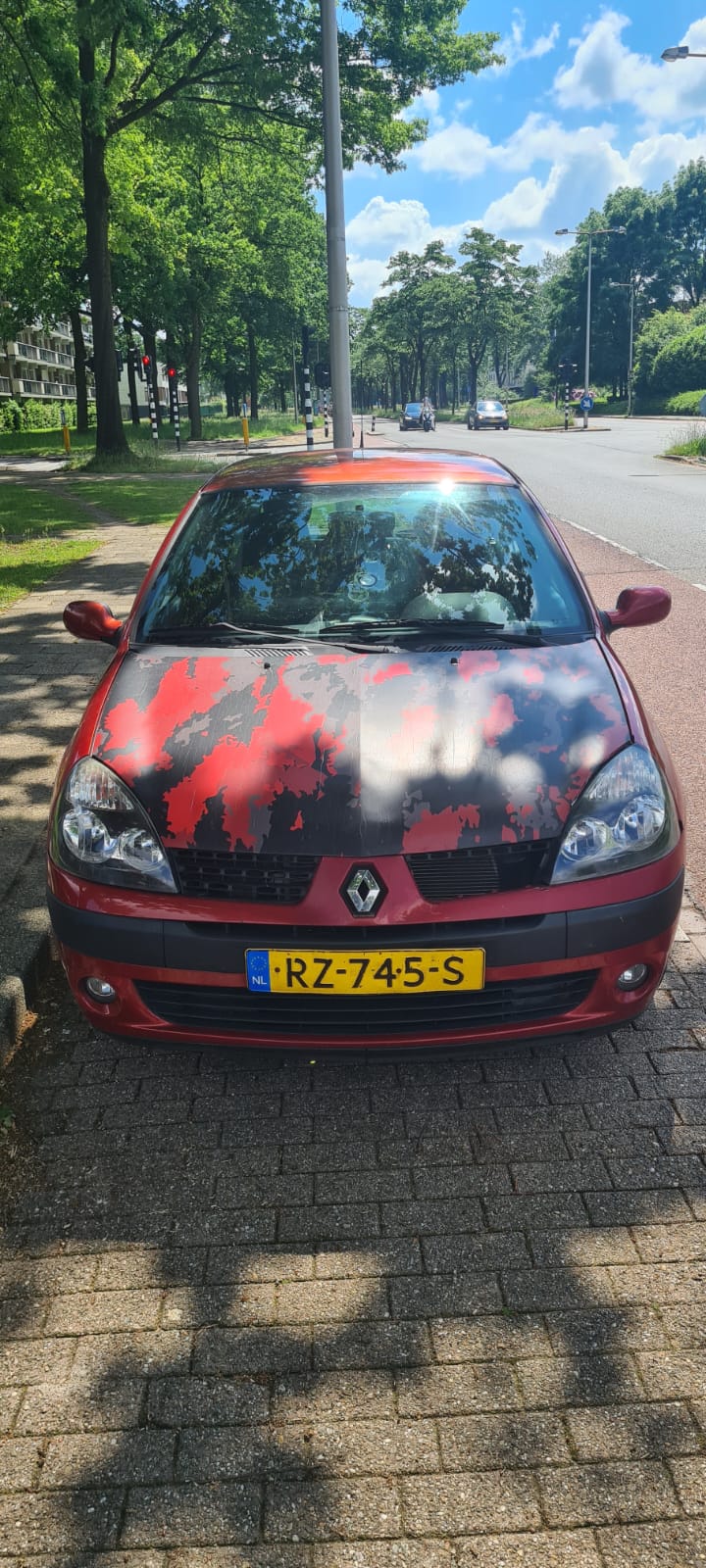 RENAULT – CLIO