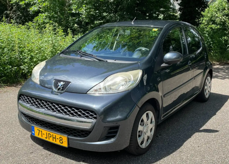 PEUGEOT 107