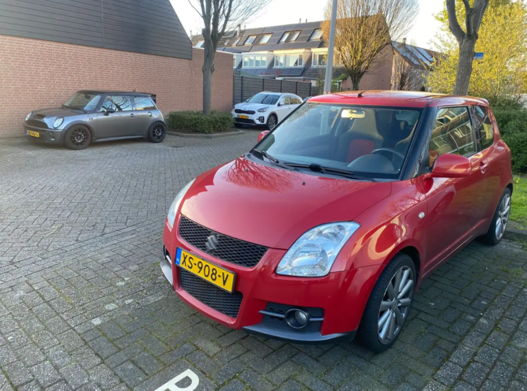 SUZUKI – SWIFT