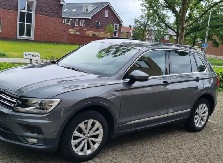 VOLKSWAGEN – TIGUAN