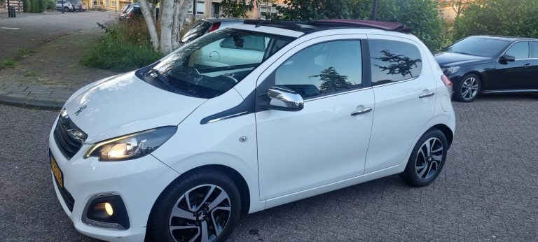 PEUGEOT 108