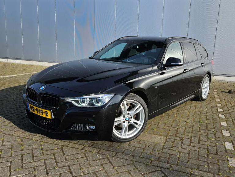 BMW – 320I