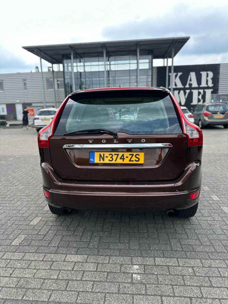 VOLVO – XC60