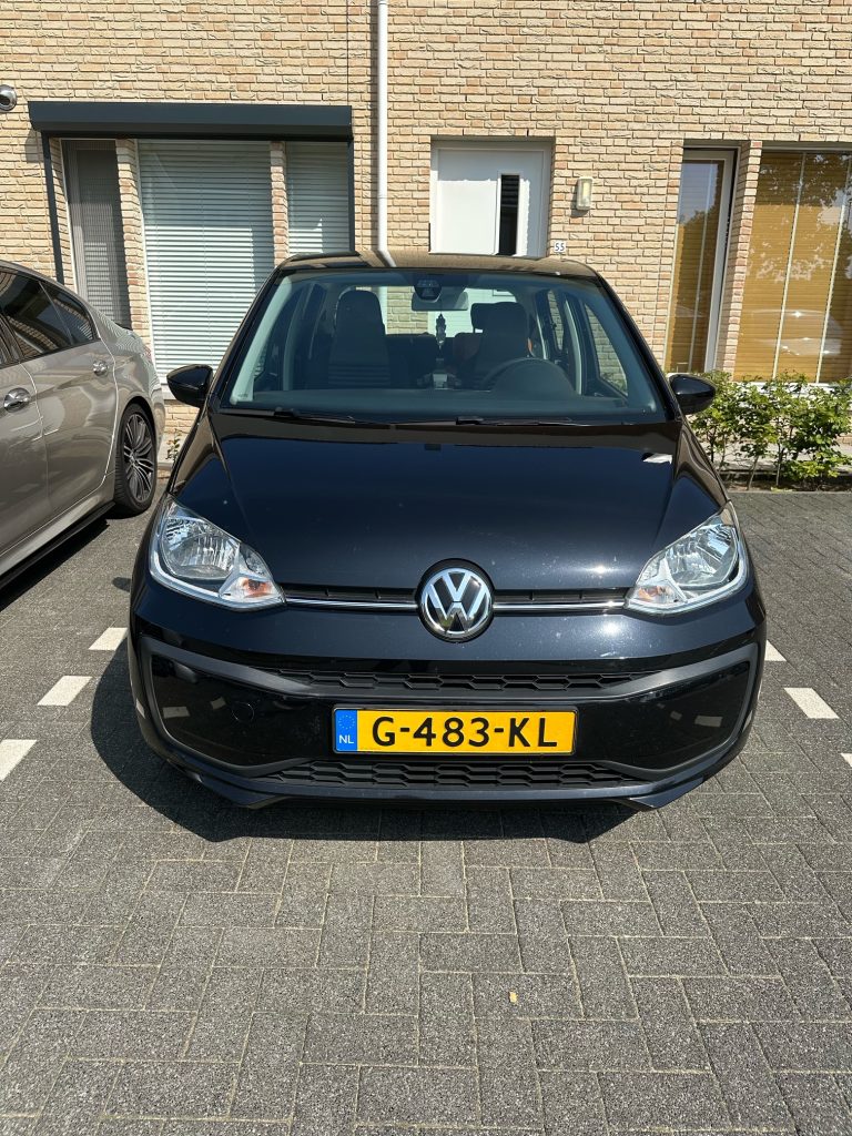 VOLKSWAGEN – UP!